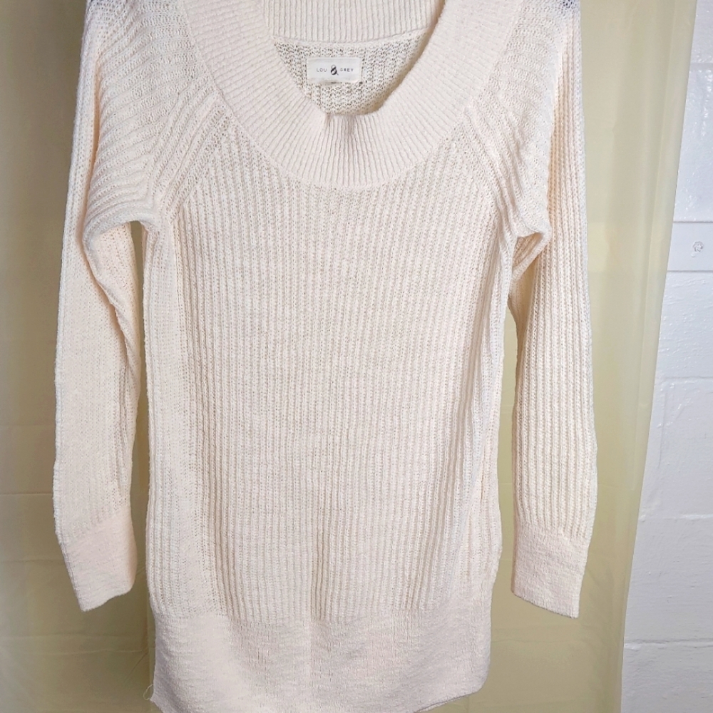 NWOT XS Lou & Grey Sweater Long Sleeve Soft Split Hem